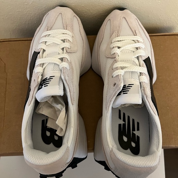 NIB New Balance 327 - Picture 3 of 3